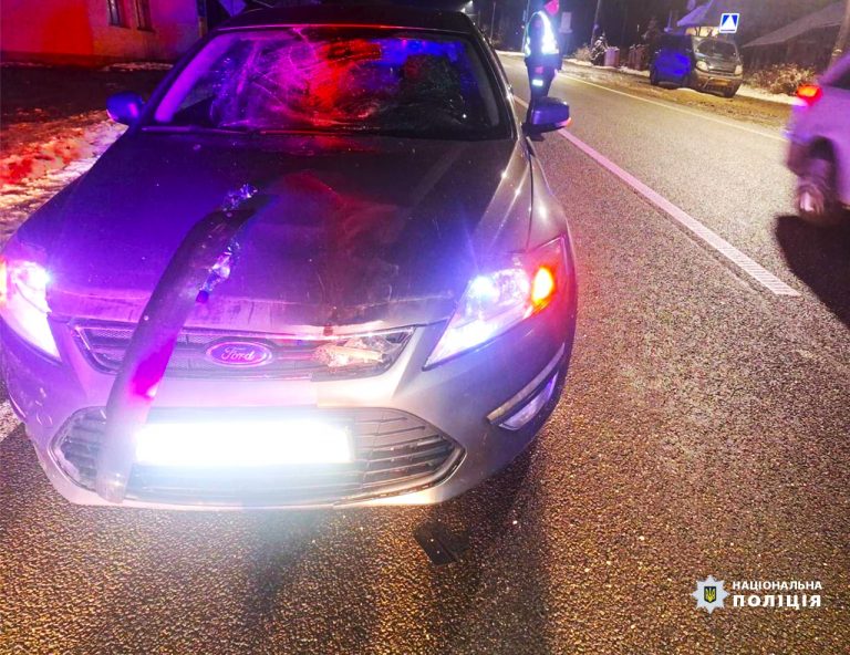 У Боднареві 19-річна водійка наїхала на чоловіка: він помер на місці ДТП (ФОТО)