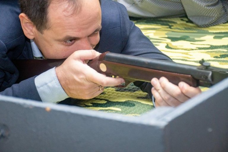 Мер Франківська розповів, чи має зброю та особисту охорону (ВІДЕО) 1 dsc6175 1 1600x1066 1 scaled 1