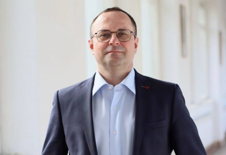 Нові можливості для освіти та науки: обговорили ІФНТУНГ та ДонНАБА 10 photo 2025 01 07 08 39 44