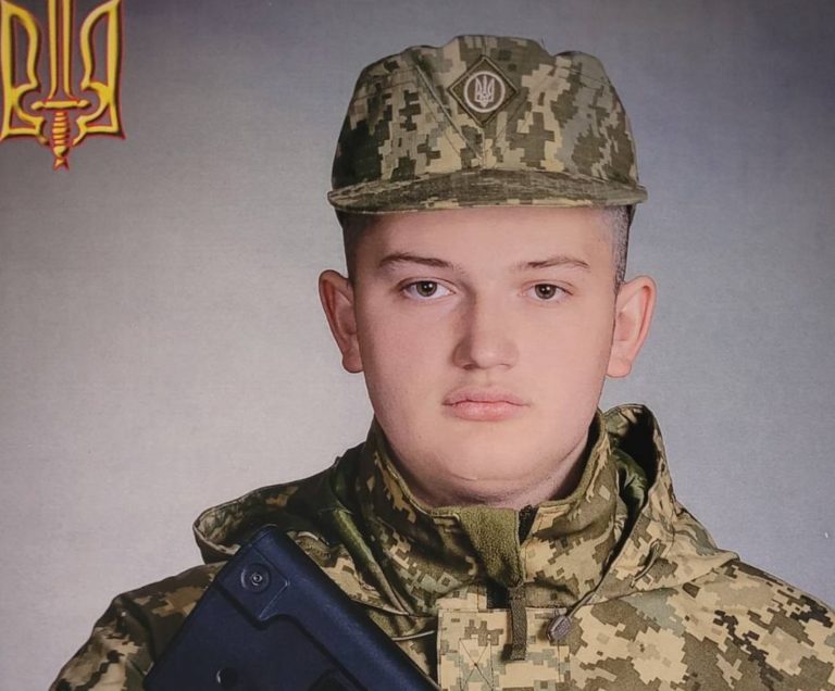 Назавжди 21: на війні загинув морпіх з Прикарпаття Владислав Іванський (ФОТО) 10 476364925 997725279070797 727922294751477049 n 1 e1739285964251