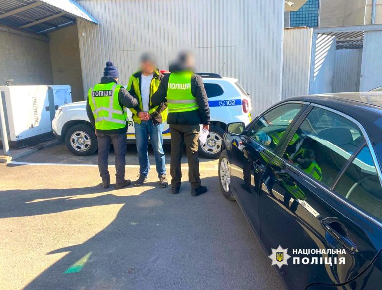 "На гарячому" викрили двох прикарпатців, які переправляли "ухилянтів" лісом до кордону (ФОТО) 4 480510117 640641561943410 5826354741540296387 n