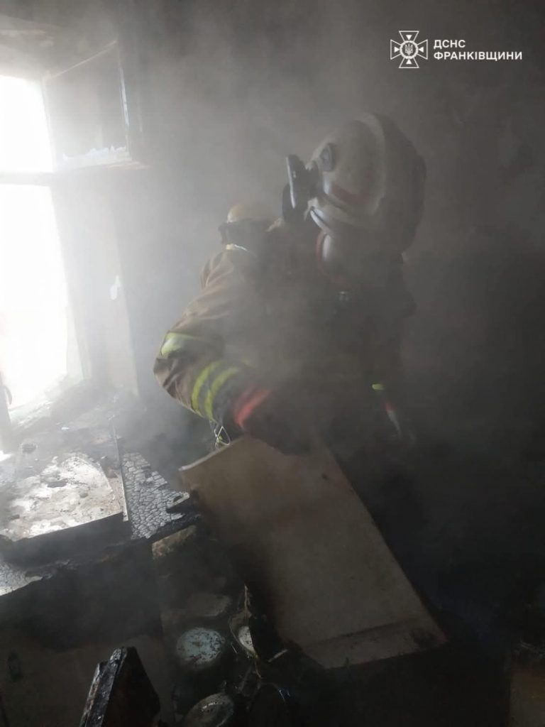 У Городенці під час пожежі врятували чоловіка (ФОТО) 8 FB IMG 1739095964927