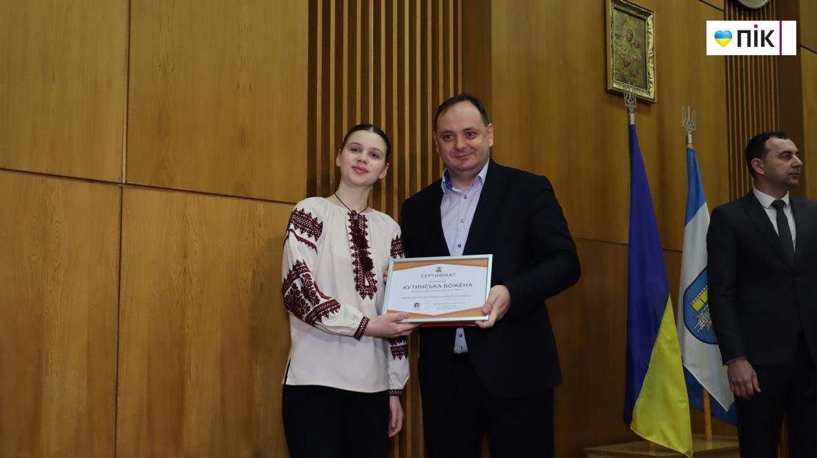 40 кращих учнів Франківської громади отимали степендії (ФОТО) 3 IMG 6215