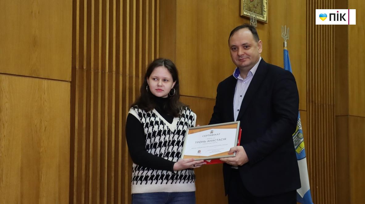 40 кращих учнів Франківської громади отимали степендії (ФОТО) 10 IMG 6378