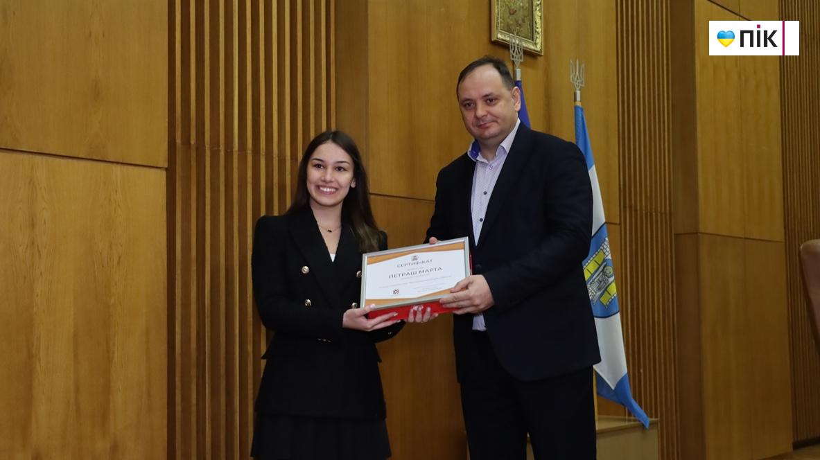 40 кращих учнів Франківської громади отимали степендії (ФОТО) 11 IMG 6382