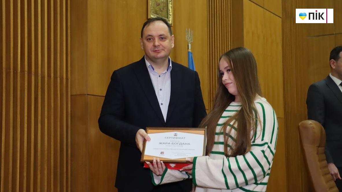 40 кращих учнів Франківської громади отимали степендії (ФОТО) 17 IMG 6405