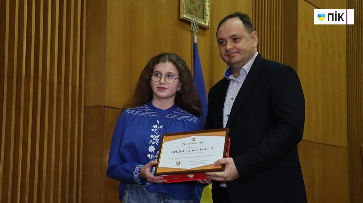 40 кращих учнів Франківської громади отимали степендії (ФОТО) 25 IMG 6434