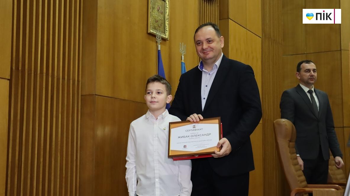 40 кращих учнів Франківської громади отимали степендії (ФОТО) 26 IMG 6439