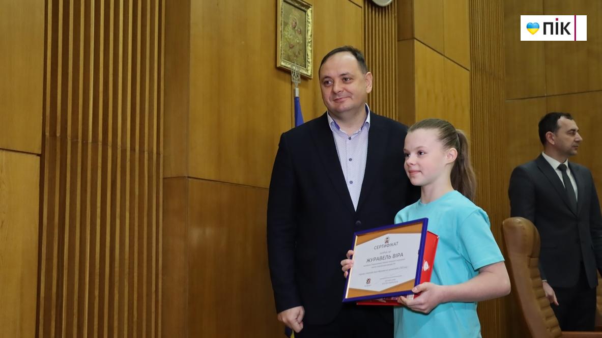 40 кращих учнів Франківської громади отимали степендії (ФОТО) 28 IMG 6445