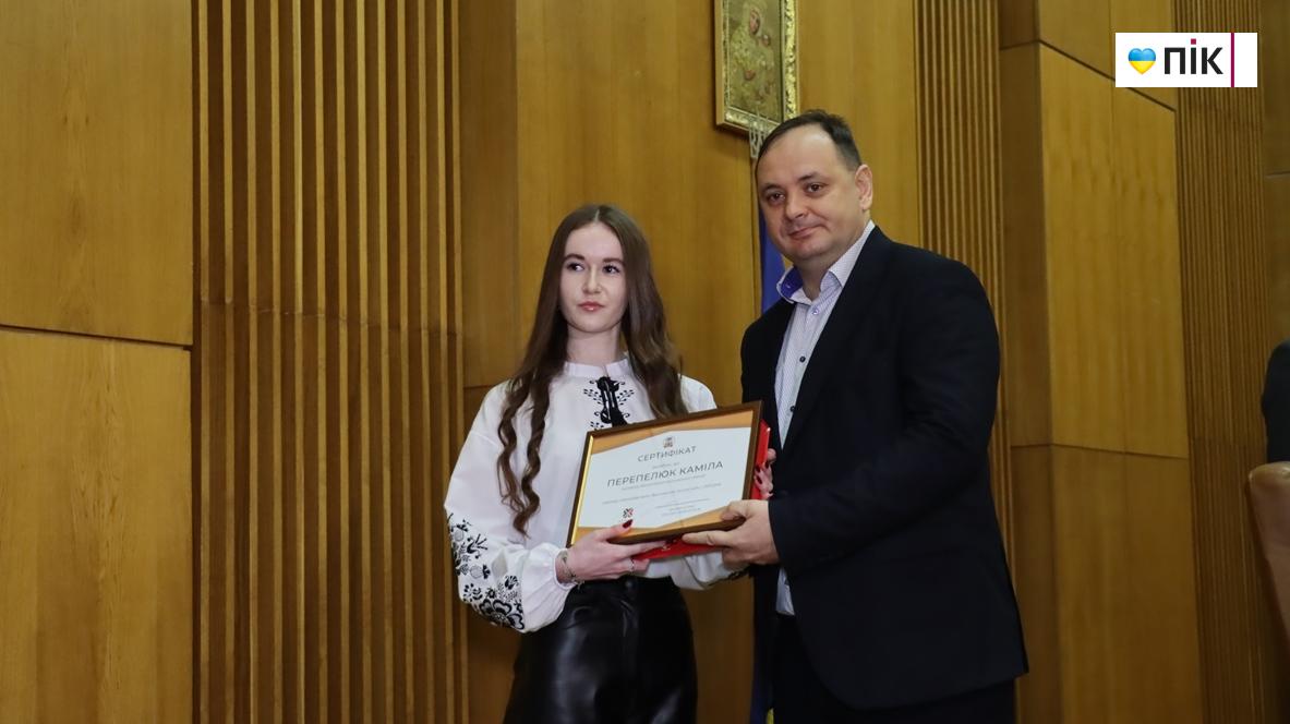 40 кращих учнів Франківської громади отимали степендії (ФОТО) 30 IMG 6463