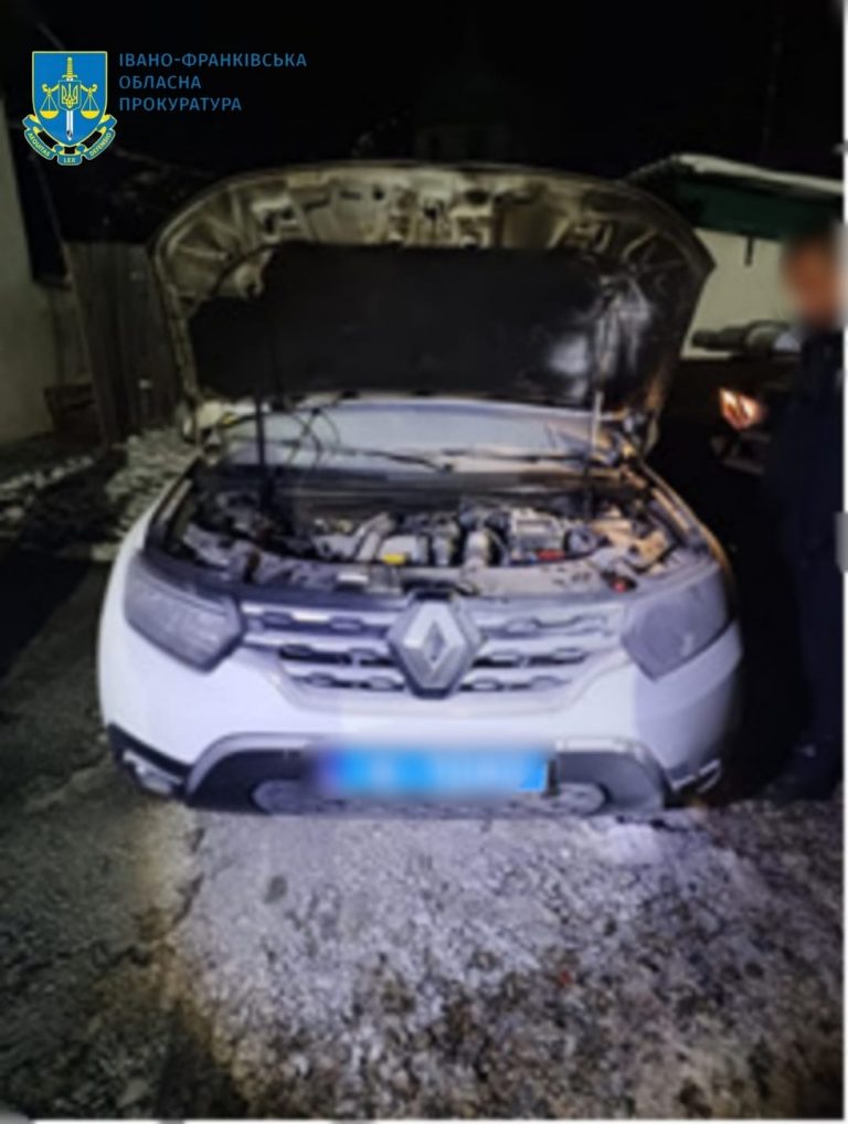 Судитимуть 23-річного мешканця Прикарпаття, який підпалив поліцейський автомобіль (ФОТО) 11 fffd6a2f 01ee 4520 aabc 9c3fe4199ff4