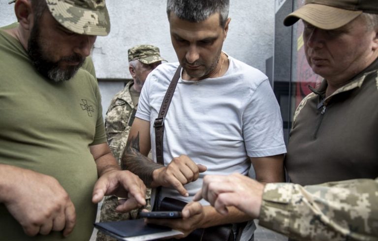 Для працівників ТЦК планують розробити правила поводження з військовозобов'язаними 3 Для працівників ТЦК планують розробити правила поводження з військовозобов'язаними