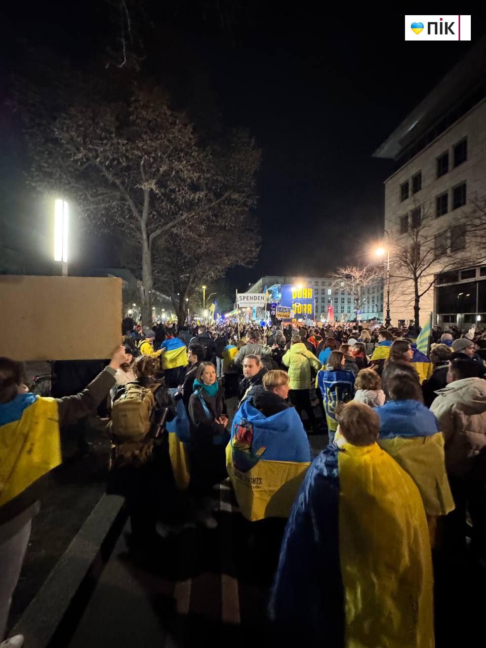 Вибори до Бундестагу та мітинги на підтримку України: репортаж з ФРН (ФОТО) 4 photo 2025 02 26 11 01 03 2