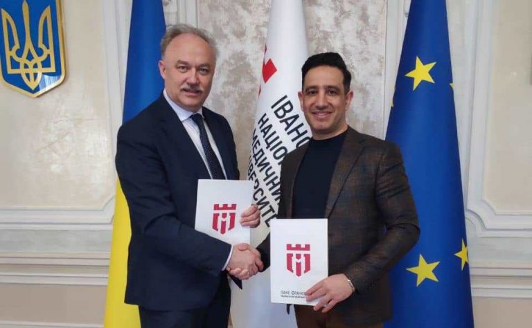 ІФНМУ підписав угоду про співпрацю зі стоматологічною клінікою “New Dent” 11 481677418 1155655496355993 6631805269347471252 n