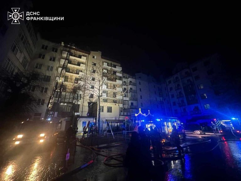 Вибухи у Франківську: загинув неповнолітній, одна людина втратила кінцівки (ВІДЕО) 4 483801449 1829126481176553 85520169934310233 n