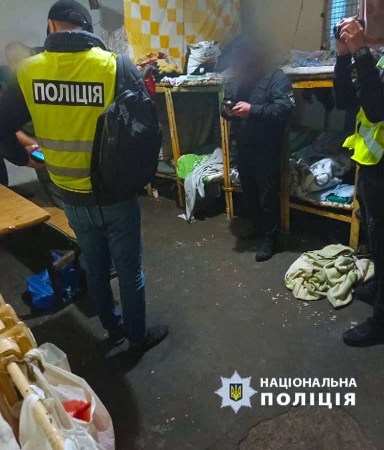 На Прикарпатті судитимуть 12 членів організації, які збували наркотики у в'язницю та за кордон (ФОТО) 1 485012416 658213500186216 9060493122174362726 n
