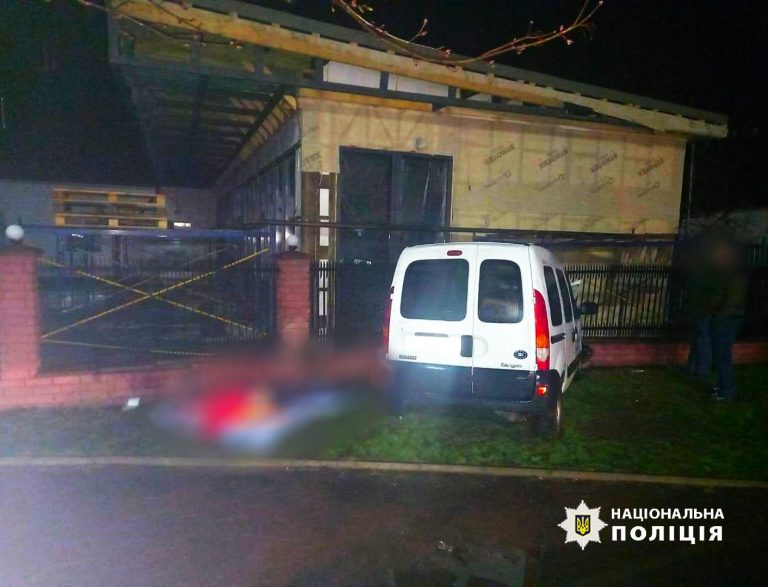 У Снятині в ДТП загинув 65-річний водій «Renault Kangoo» (ФОТО) 2 У Снятині в ДТП загинув 65-річний водій «Renault Kangoo» (ФОТО)