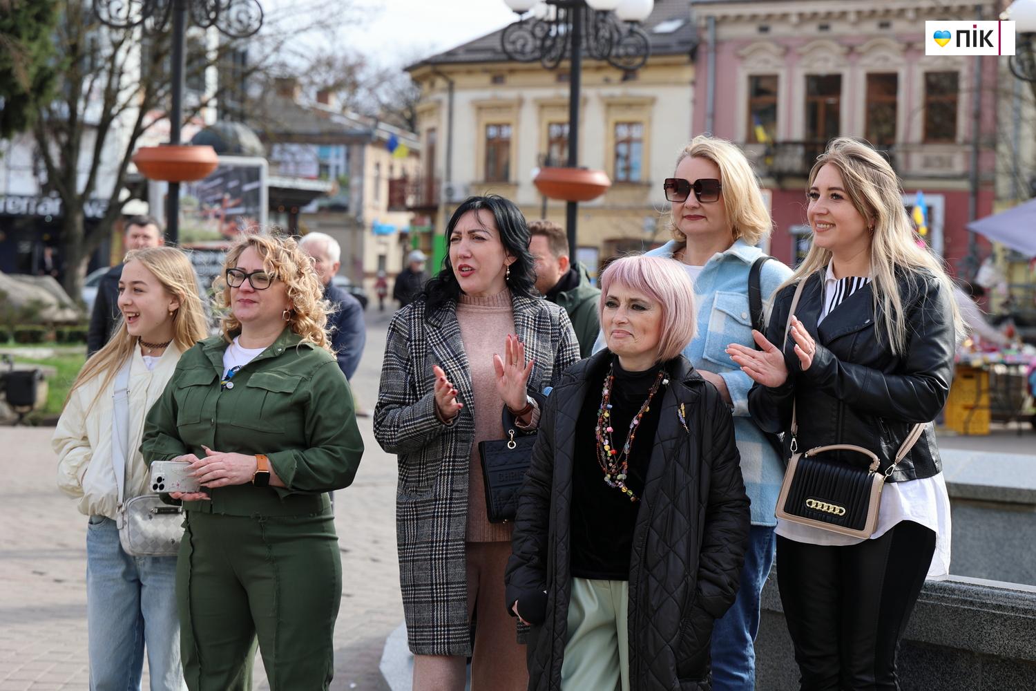 "Ми - Обʼєднані любовʼю": у Франківську відбувся благодійний концерт (ФОТО) 6 IMG 0024 resize