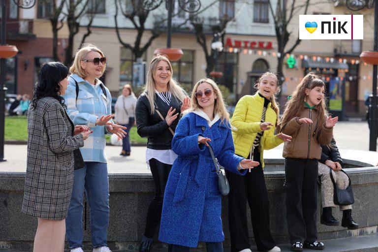 "Ми - Обʼєднані любовʼю": у Франківську відбувся благодійний концерт (ФОТО) 10 IMG 0336 resize