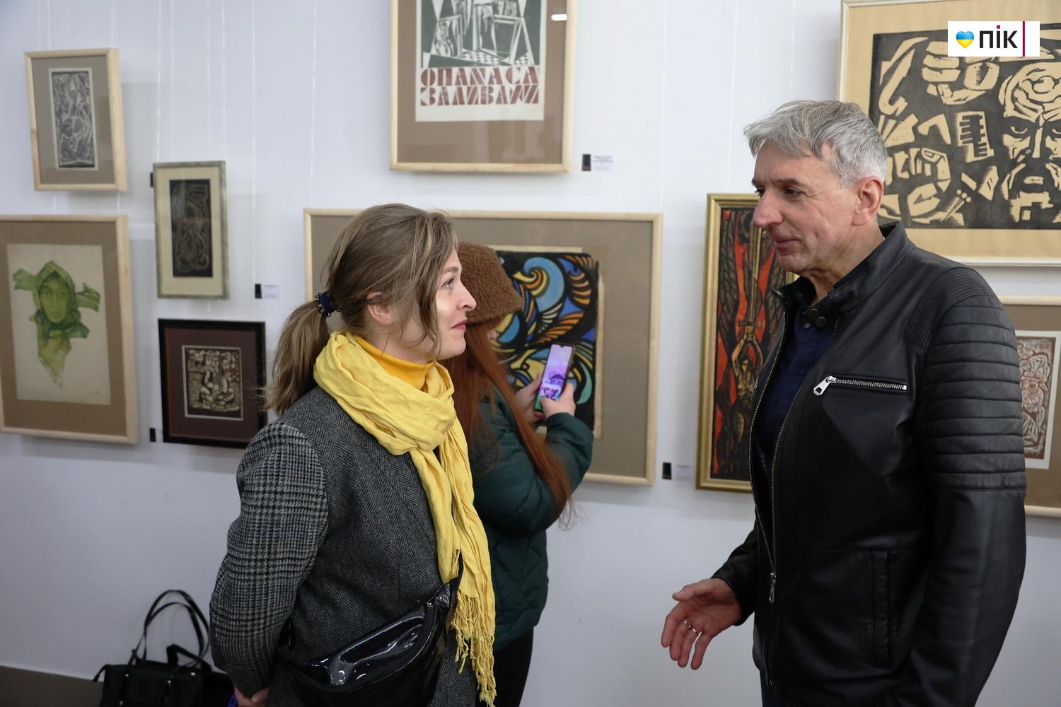 У Франківську відкрилася виставка унікальних робіт Опанаса Заливахи (ФОТОРЕПОРТАЖ) 11 IMG 0852 resize