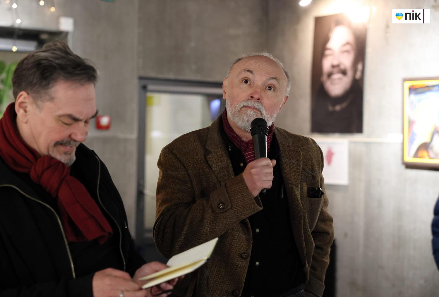 Люди Прикарпаття: на "Виставці досягнень сучасного мистецтва" (ФОТО) 15 IMG 1182 resize