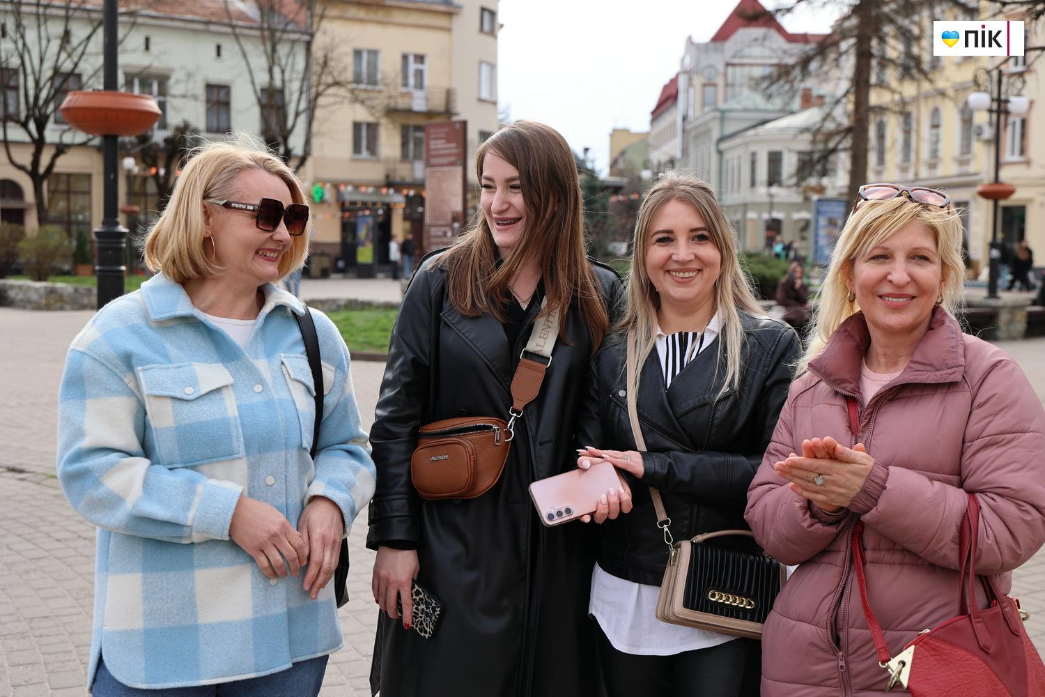"Ми - Обʼєднані любовʼю": у Франківську відбувся благодійний концерт (ФОТО) 40 IMG 1572 resize