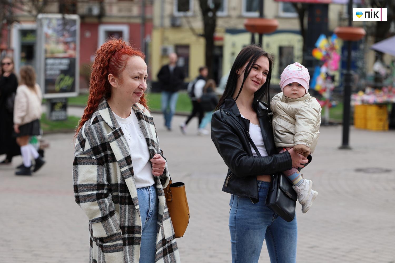 "Ми - Обʼєднані любовʼю": у Франківську відбувся благодійний концерт (ФОТО) 42 IMG 1852 resize