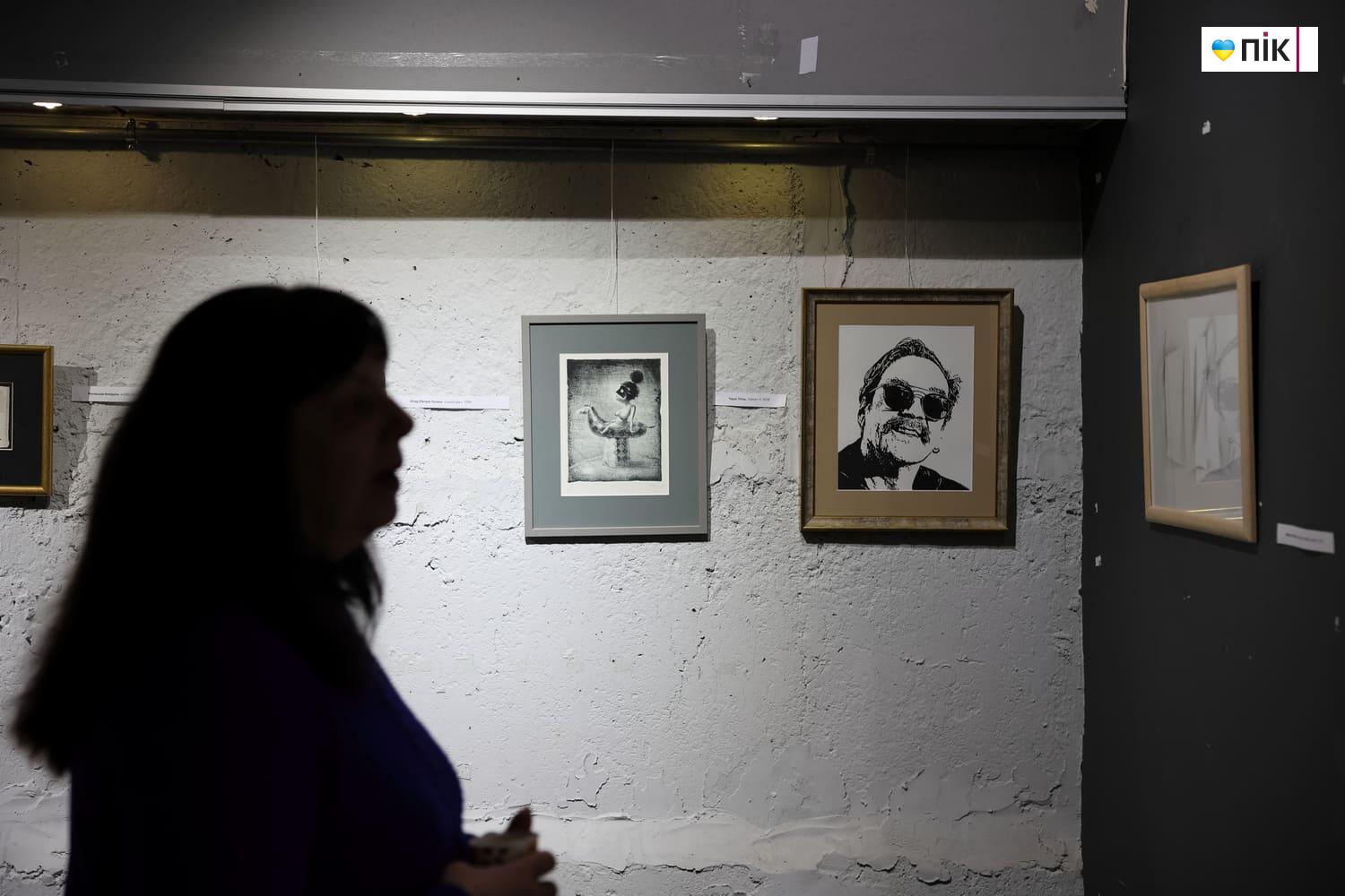 Люди Прикарпаття: на "Виставці досягнень сучасного мистецтва" (ФОТО) 6 IMG 2138 resize