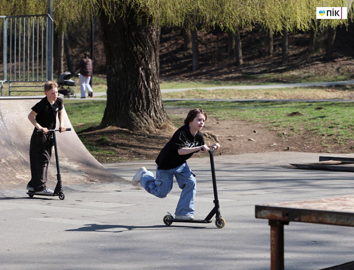 Люди Прикарпаття: дозвілля на міському озері в Івано-Франківську (ФОТО) 19 IMG 8151 resize
