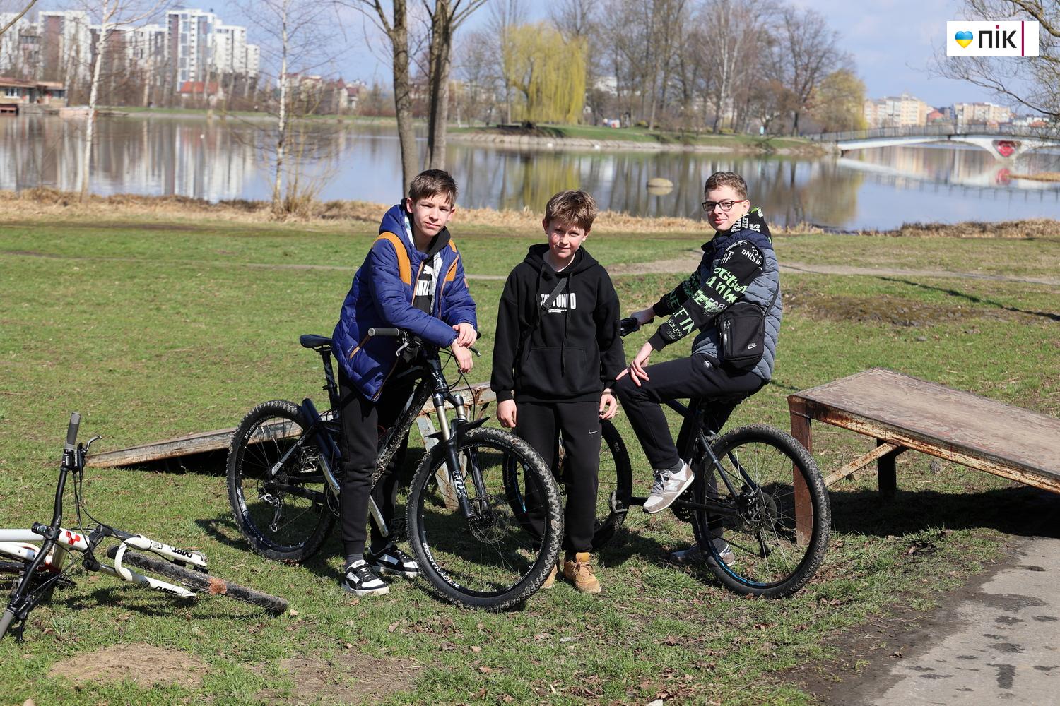 Люди Прикарпаття: дозвілля на міському озері в Івано-Франківську (ФОТО) 14 IMG 8429 resize