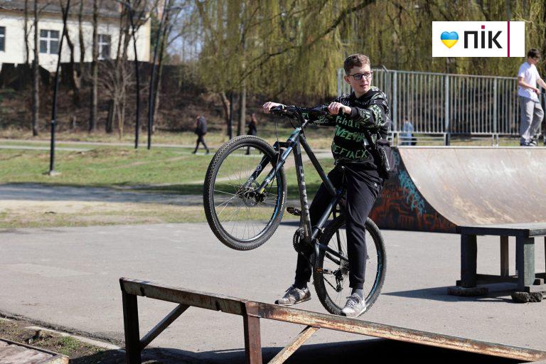 Люди Прикарпаття: дозвілля на міському озері в Івано-Франківську (ФОТО) 11 IMG 8680 resize