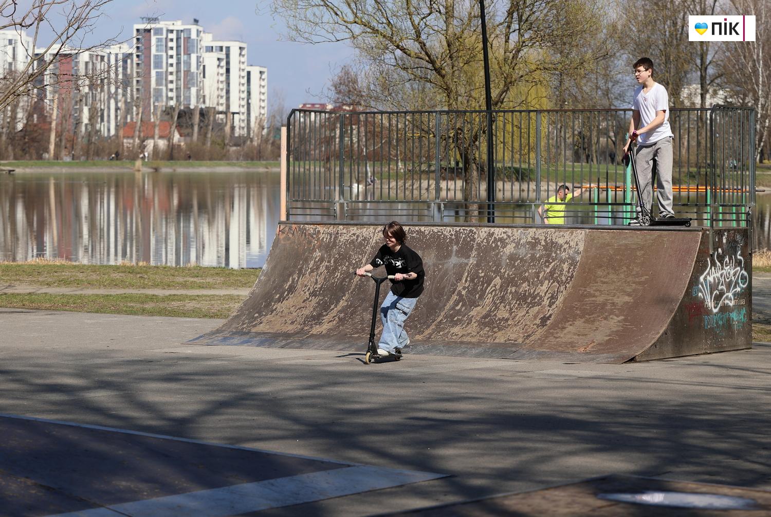 Люди Прикарпаття: дозвілля на міському озері в Івано-Франківську (ФОТО) 4 IMG 8830 resize