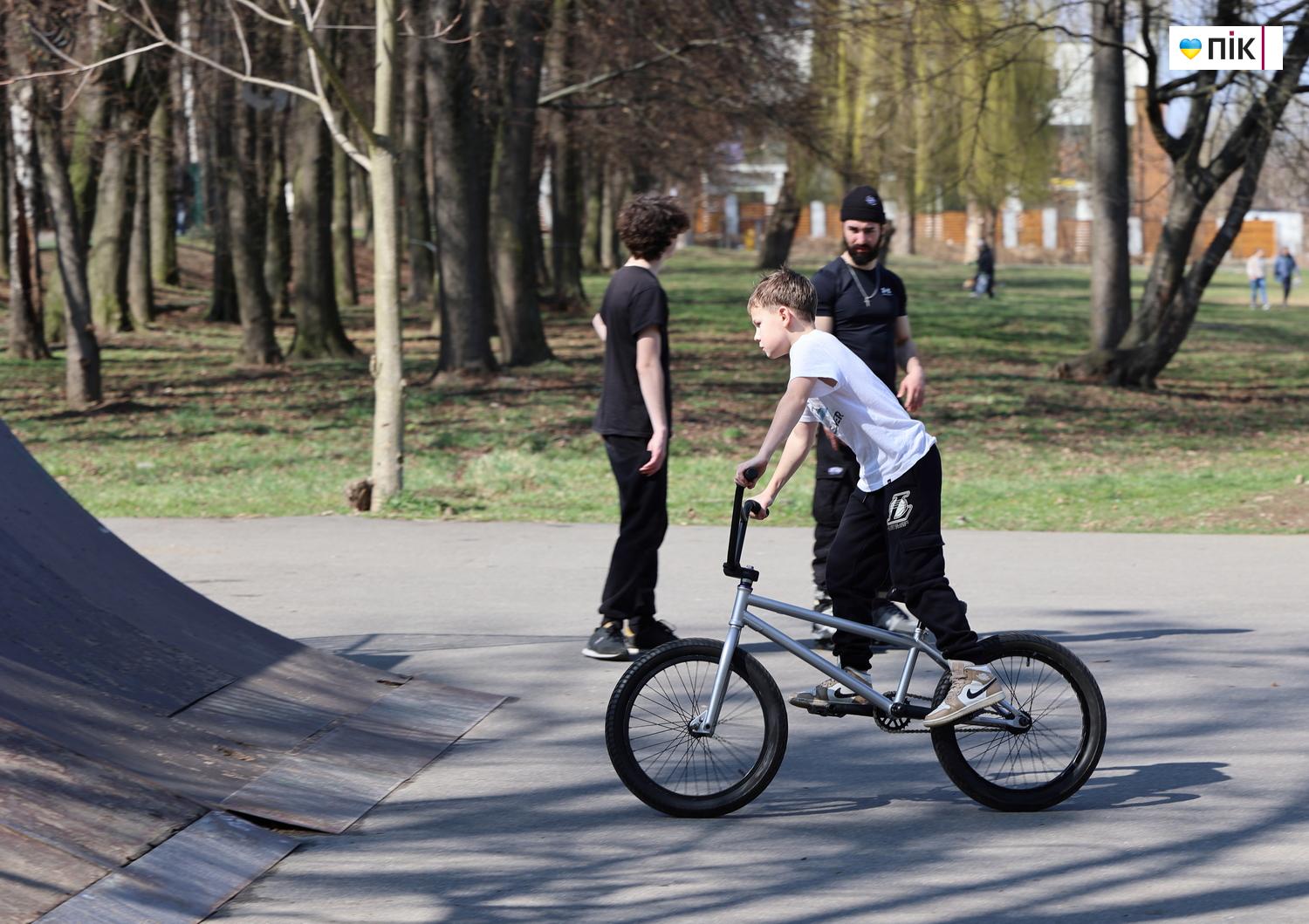 Люди Прикарпаття: дозвілля на міському озері в Івано-Франківську (ФОТО) 33 IMG 8961 resize