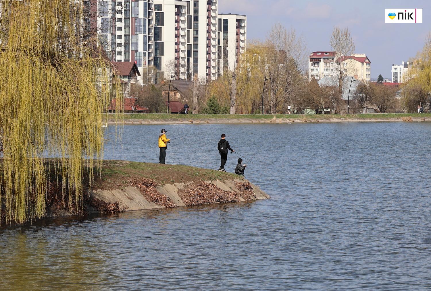 Люди Прикарпаття: дозвілля на міському озері в Івано-Франківську (ФОТО) 31 IMG 9070 resize