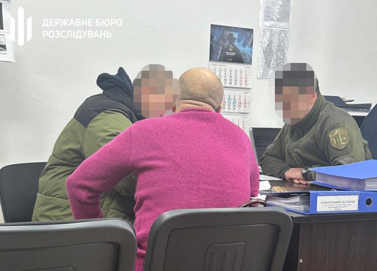 Нараховував "бойові" за ремонт будинку: на Тернопільщині судитимуть командира взводу (ФОТО) 3 na ternopilshhini dbr vikrilo komandira vzvodu yakij majzhe rik narahovuvav pidleglomu bojovi za remont budinku svoei donki 1