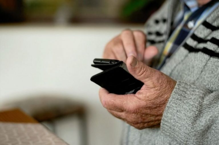 Аферисти в дії: мешканка Прикарпаття втратила 600 тисяч гривень 10 pensioner 6757041194e66