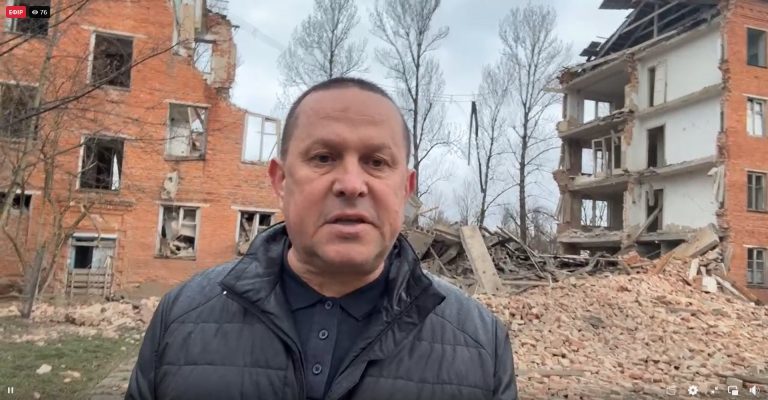 У Надвірній вдруге обвалилася частина приміщення школи-інтернату (ФОТО, ВІДЕО) 5 photo 5427166077781143897 w e1743436760622