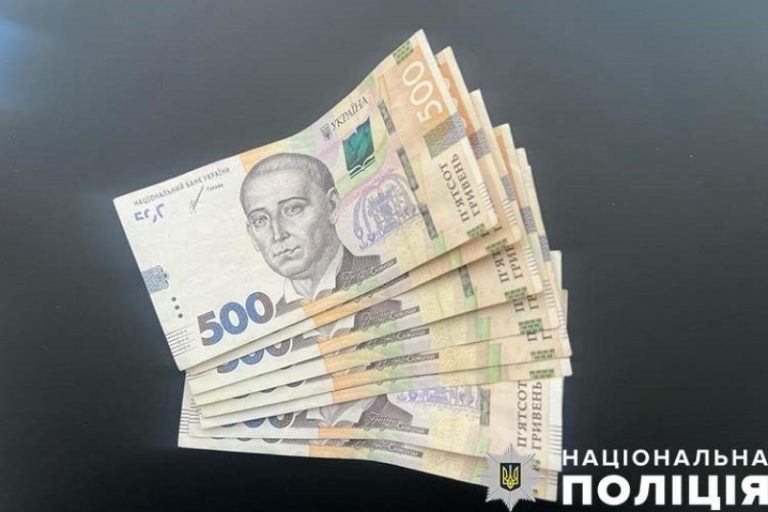 Нетвереза жителька Рогатинщини пропонувала хабар тернопільським патрульним