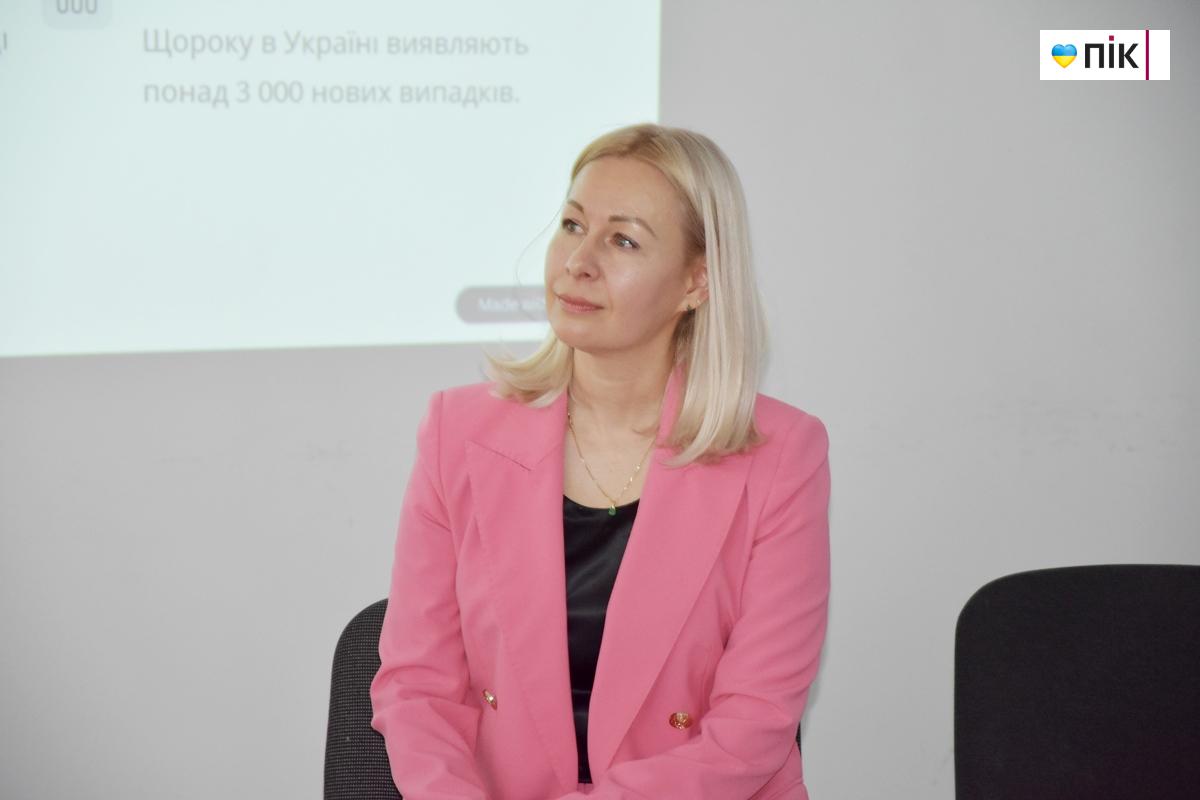 Олена Вінтоняк, народна депутатка України: "Жіноче здоров’я — це про любов до себе" 15 11