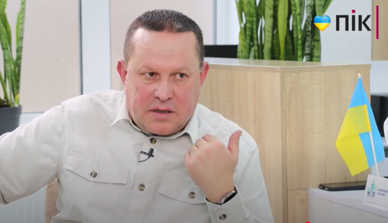 "Найважче у моєму житті зараз - це поховання військових", - голова Надвірнянської ТГ (ВІДЕО)