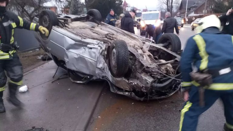 Був п'яний за кермом: у Яремче судитимуть водія, через якого загинули двоє людей 7 Був п'яний за кермом: у Яремче судитимуть водія, через якого загинули двоє людей