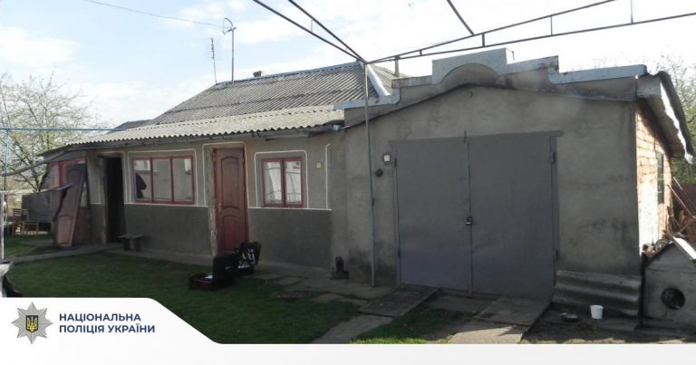 На Прикарпатті після сімейної сварки п'яний чоловік підпалив літню кухню (ФОТО) 10 491986751 684034240937475 5502063835913681050 n 1