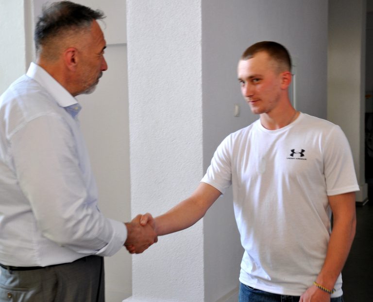 Добра та світла звістка: повернувся з полону захисник з Богородчанщини (ФОТО) 4 492405292 1075863467895117 6816355420997329568 n