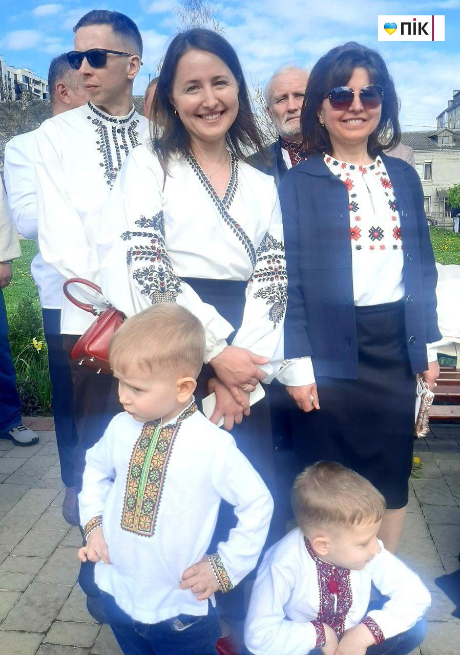 Люди Прикарпаття: Великодні торжества на парафії Христа Чоловіколюбця у Франківську 5 816fec63 b13a 4912 b948 87a671466f4e