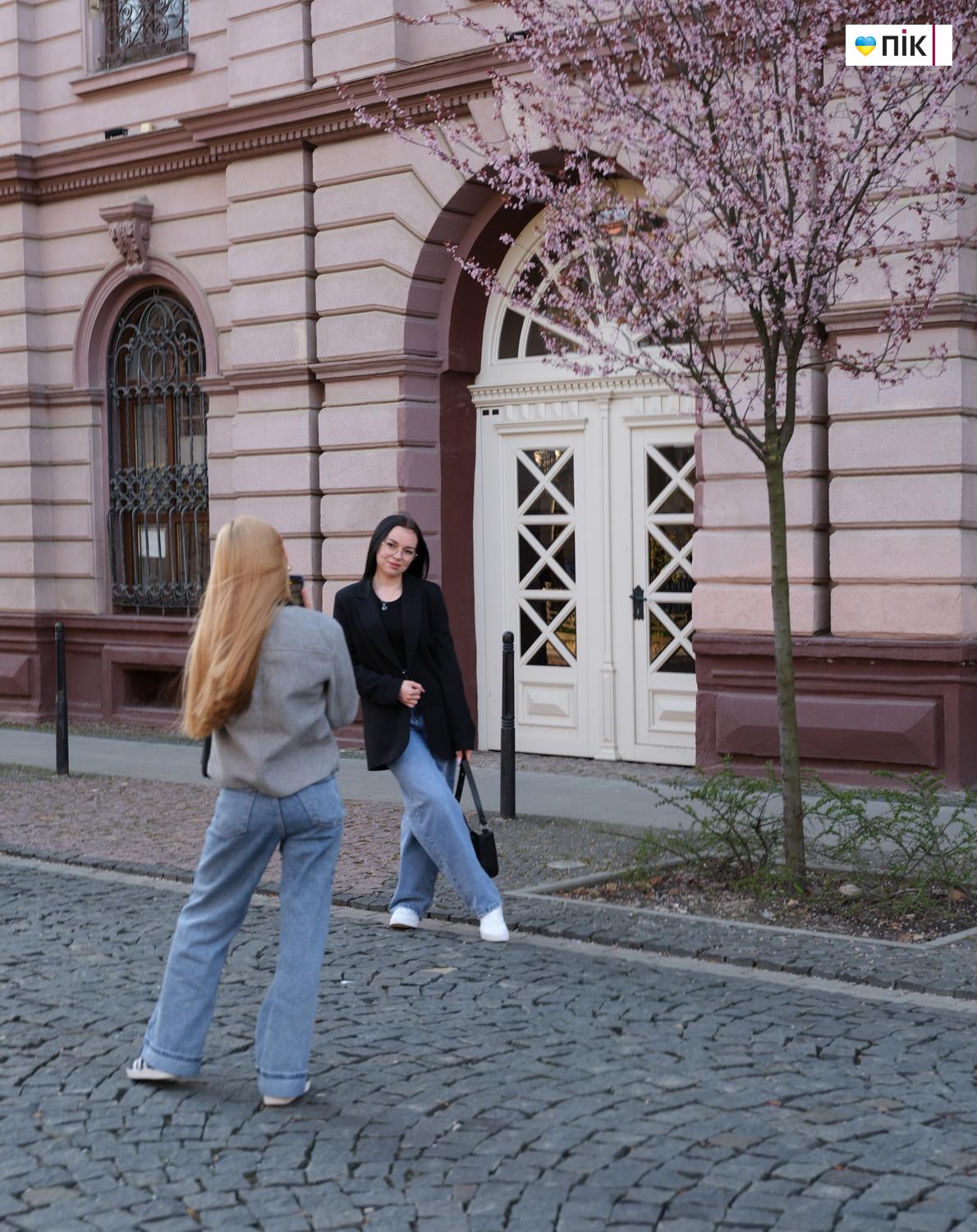 Люди Прикарпаття: весняна краса в Івано-Франківську (ФОТО) 15 DSCF1480 resize