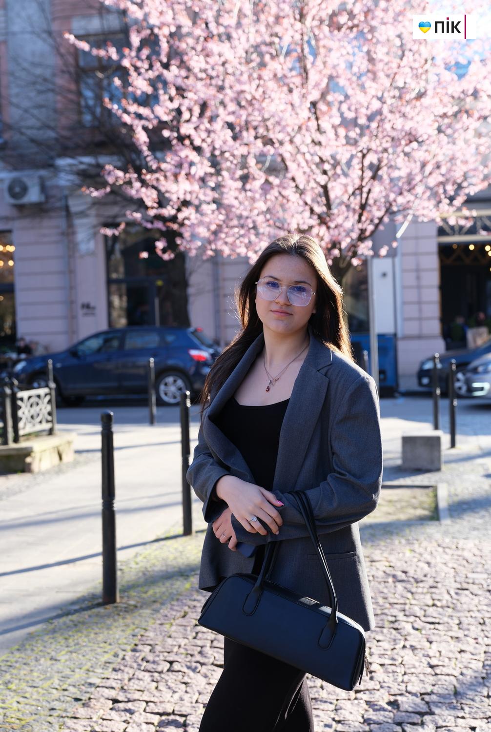 Люди Прикарпаття: весняна краса в Івано-Франківську (ФОТО) 16 DSCF1499 resize