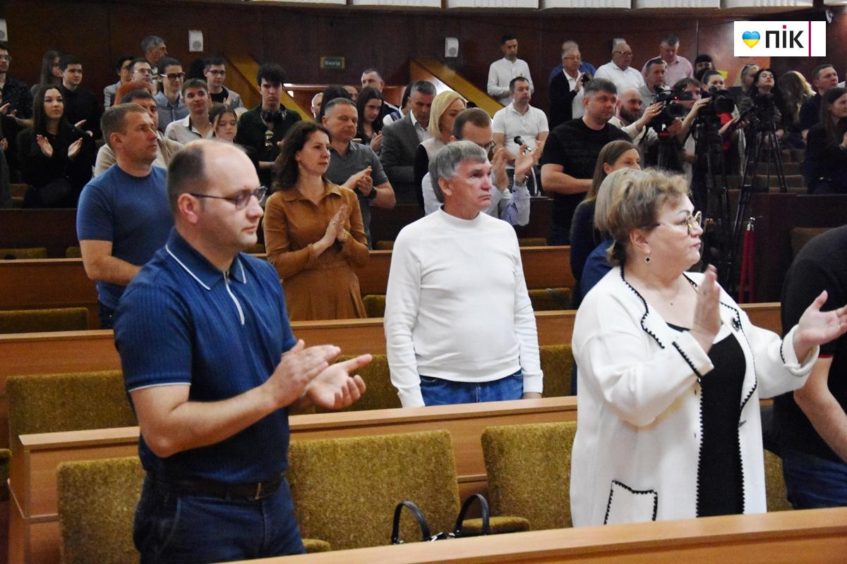 На сесії Франківської міськради передали 50 fpv-дронів для 63-ї бригади (ФОТО) 4 DSC 0636