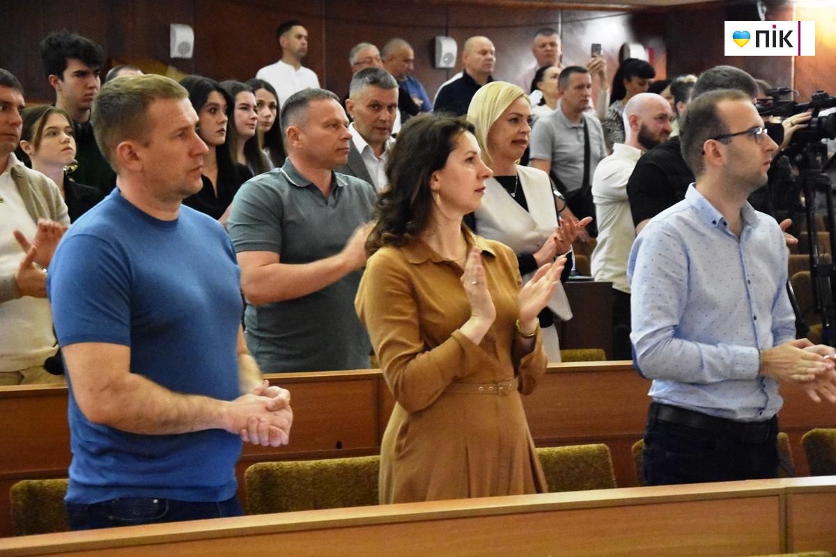 На сесії Франківської міськради передали 50 fpv-дронів для 63-ї бригади (ФОТО) 3 DSC 0640