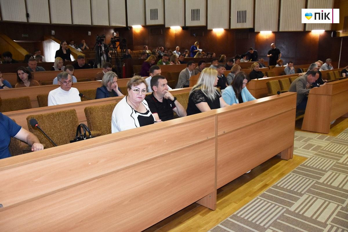 Сесія багата на підтримку військових: за що голосували франківські депутати (ФОТО) 2 DSC 0691