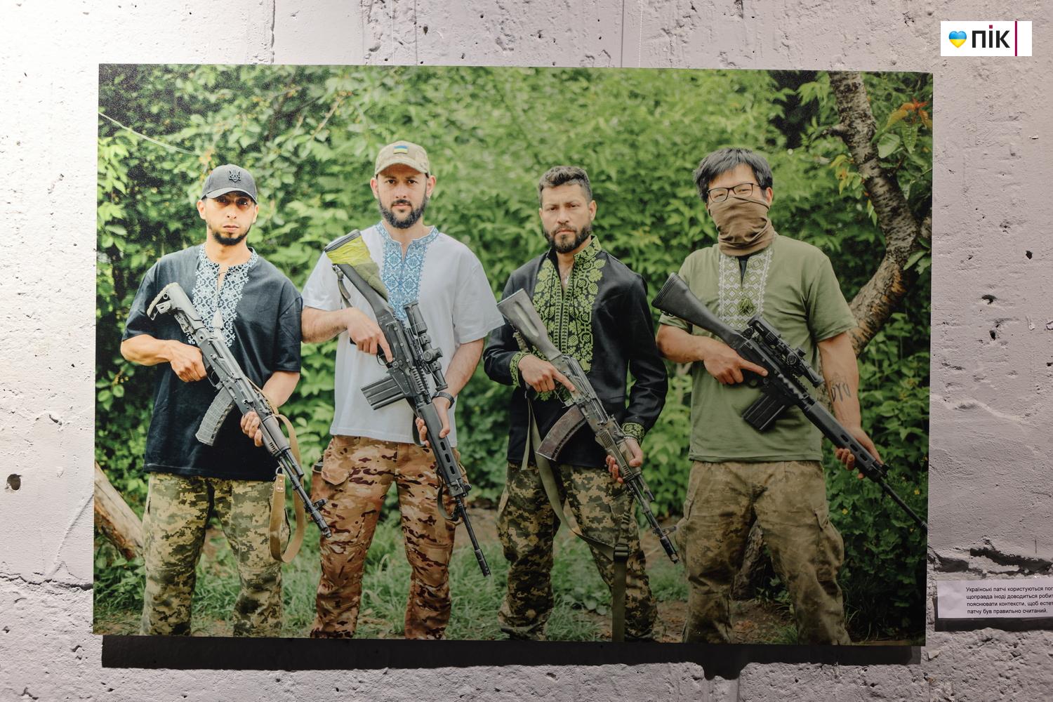 У Франківську відкрили фотовиставку присвячену добровольцям (ФОТО) 18 G71A8814 resize